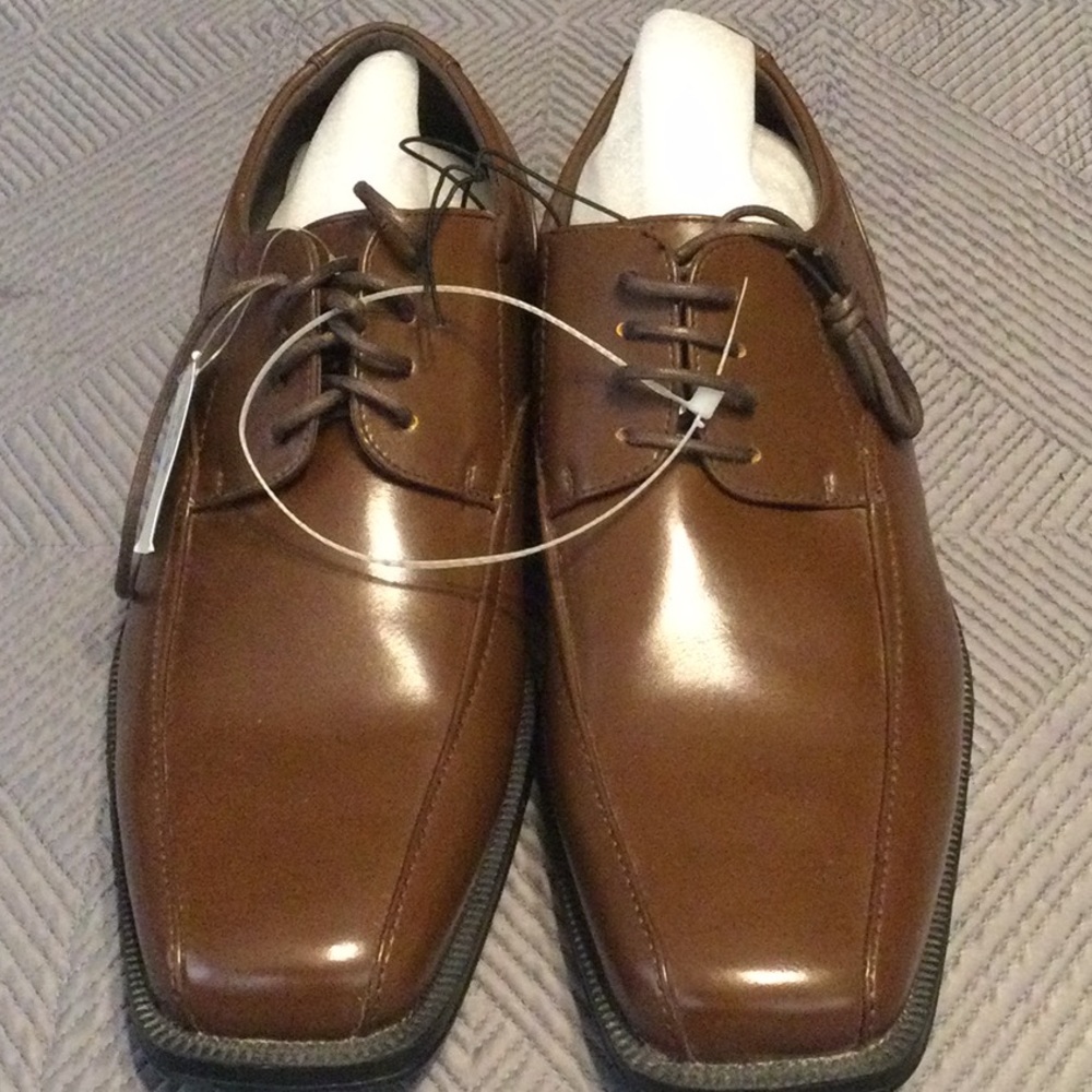 Brown 9W Nunn Bush shoes for men